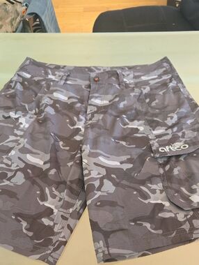 AFTCO Gray Camouflage Cargo Shorts